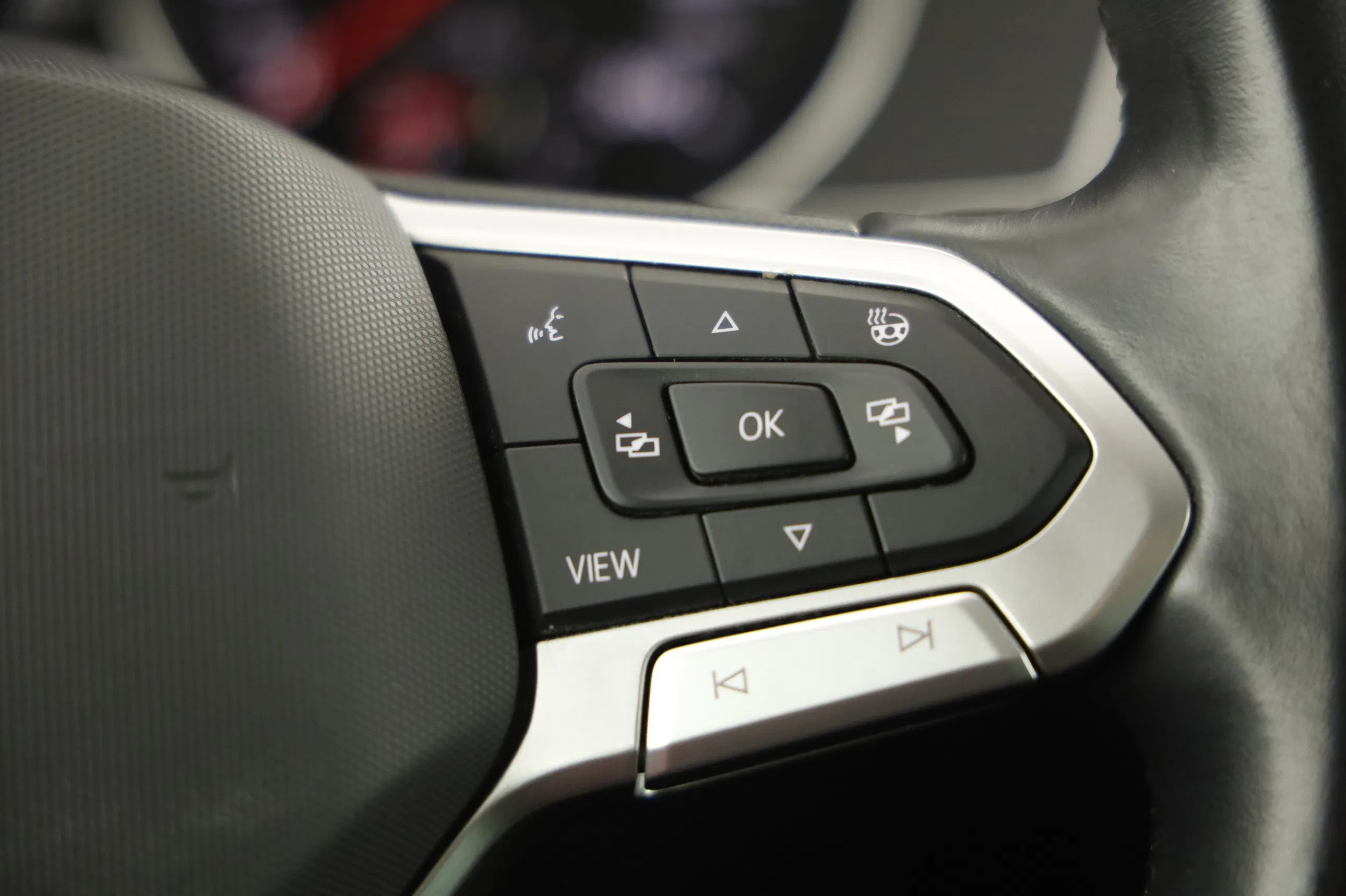 VW Passat Variant Eleg. 2.0 TDI | Bild 13 von 26