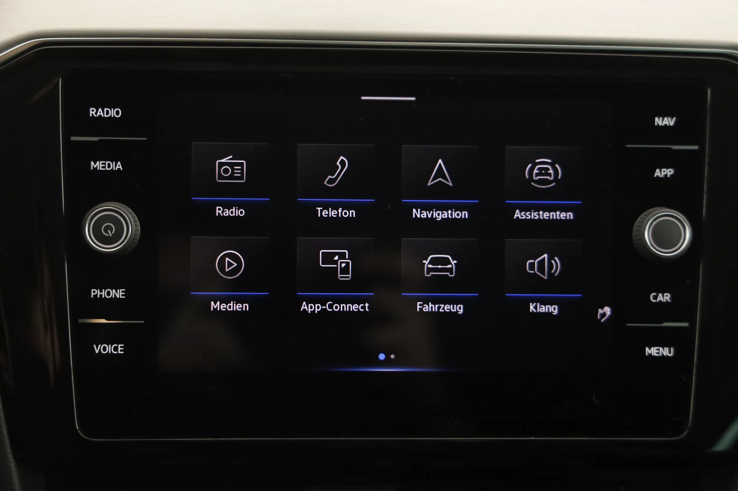 VW Passat Variant Eleg. 2.0 TDI | Bild 15 von 26