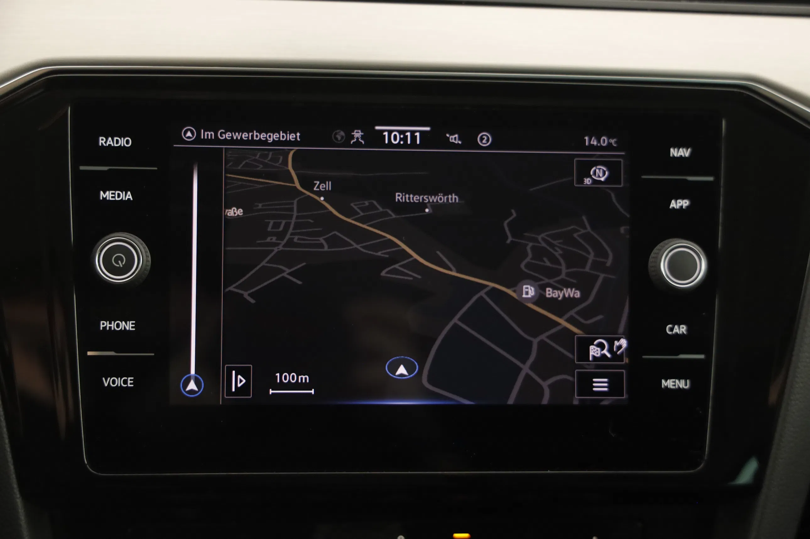 VW Passat Variant Eleg. 2.0 TDI | Bild 16 von 26