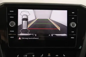VW Passat Variant Eleg. 2.0 TDI | Thumbnail 17 von 26