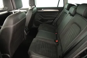 VW Passat Variant Eleg. 2.0 TDI | Thumbnail 20 von 26