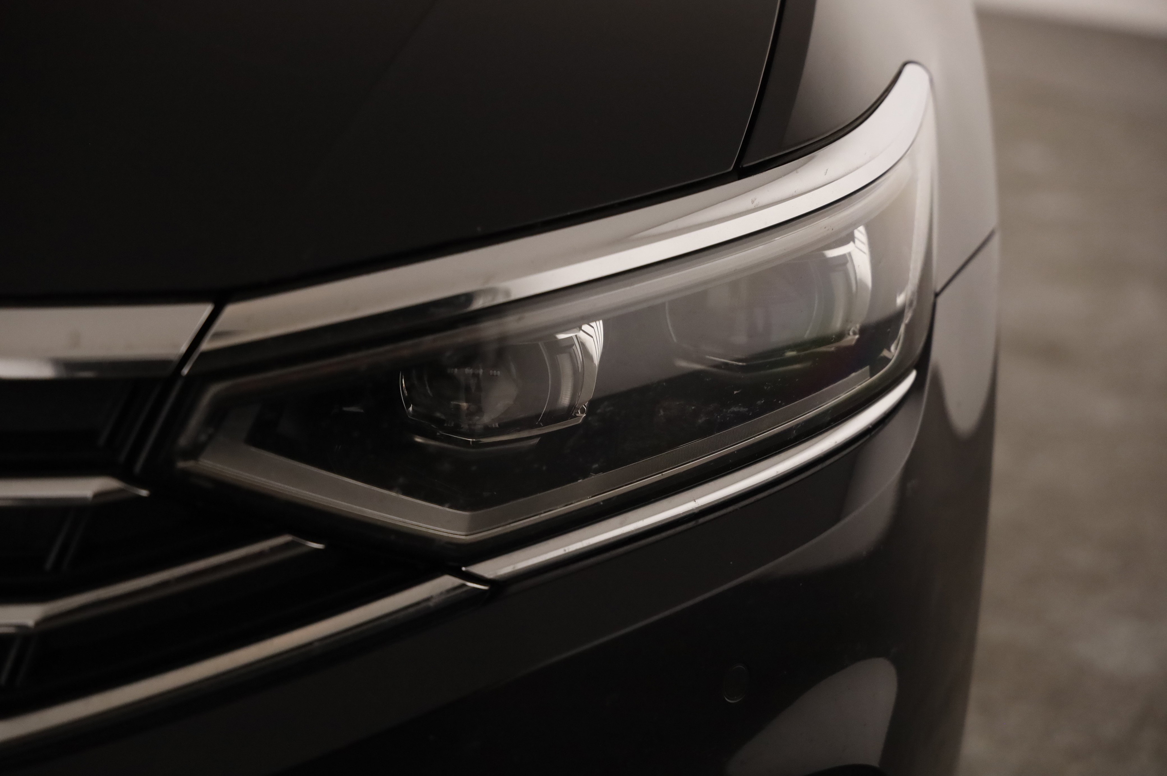 VW Passat Variant Eleg. 2.0 TDI | Bild 4 von 26