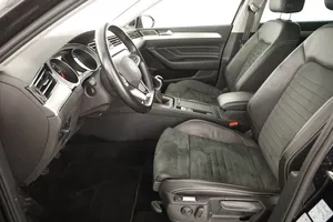VW Passat Variant Eleg. 2.0 TDI | Thumbnail 9 von 26