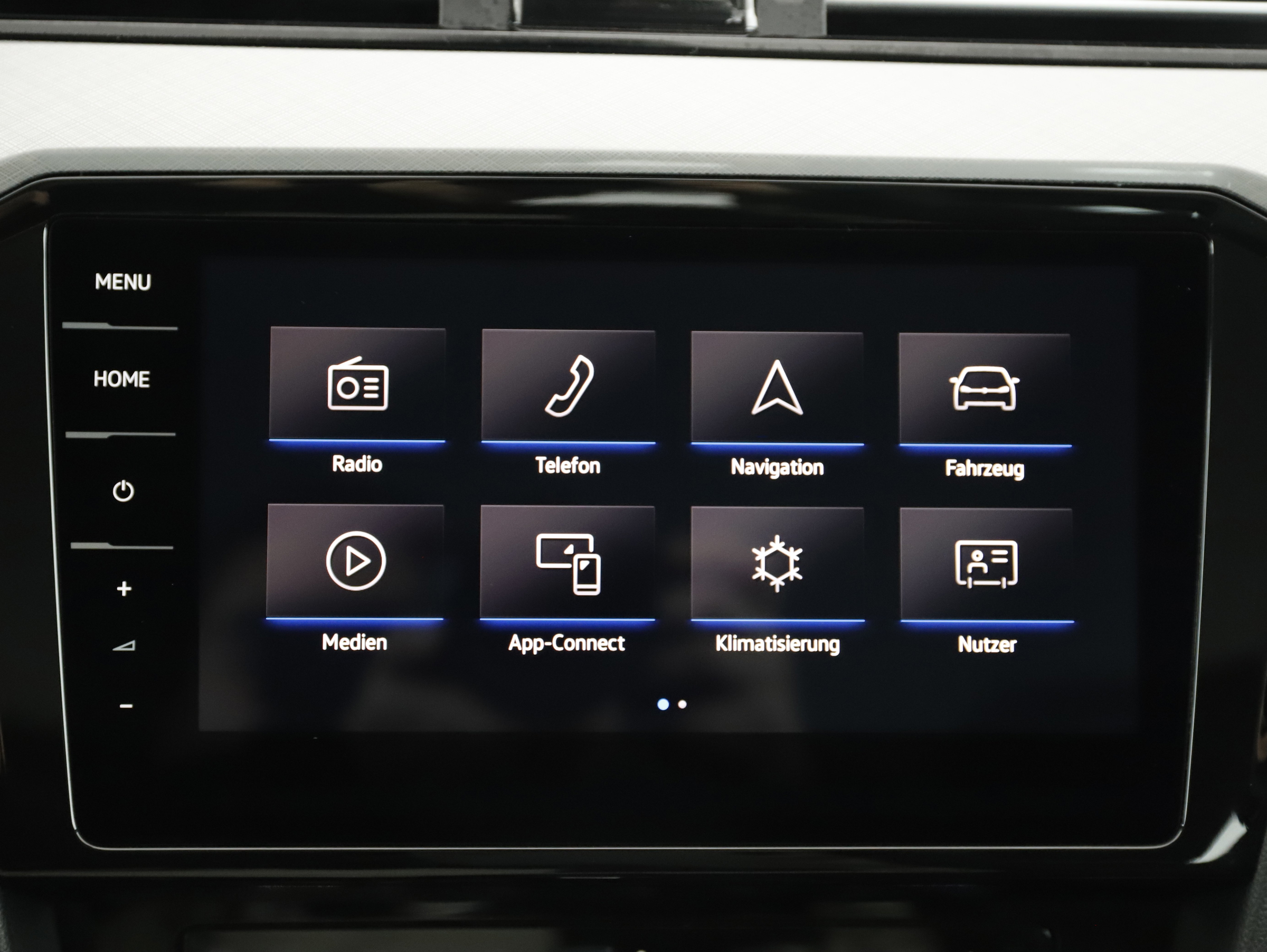 VW Passat Variant 2.0 TDI BMT Business | Bild 20 von 29