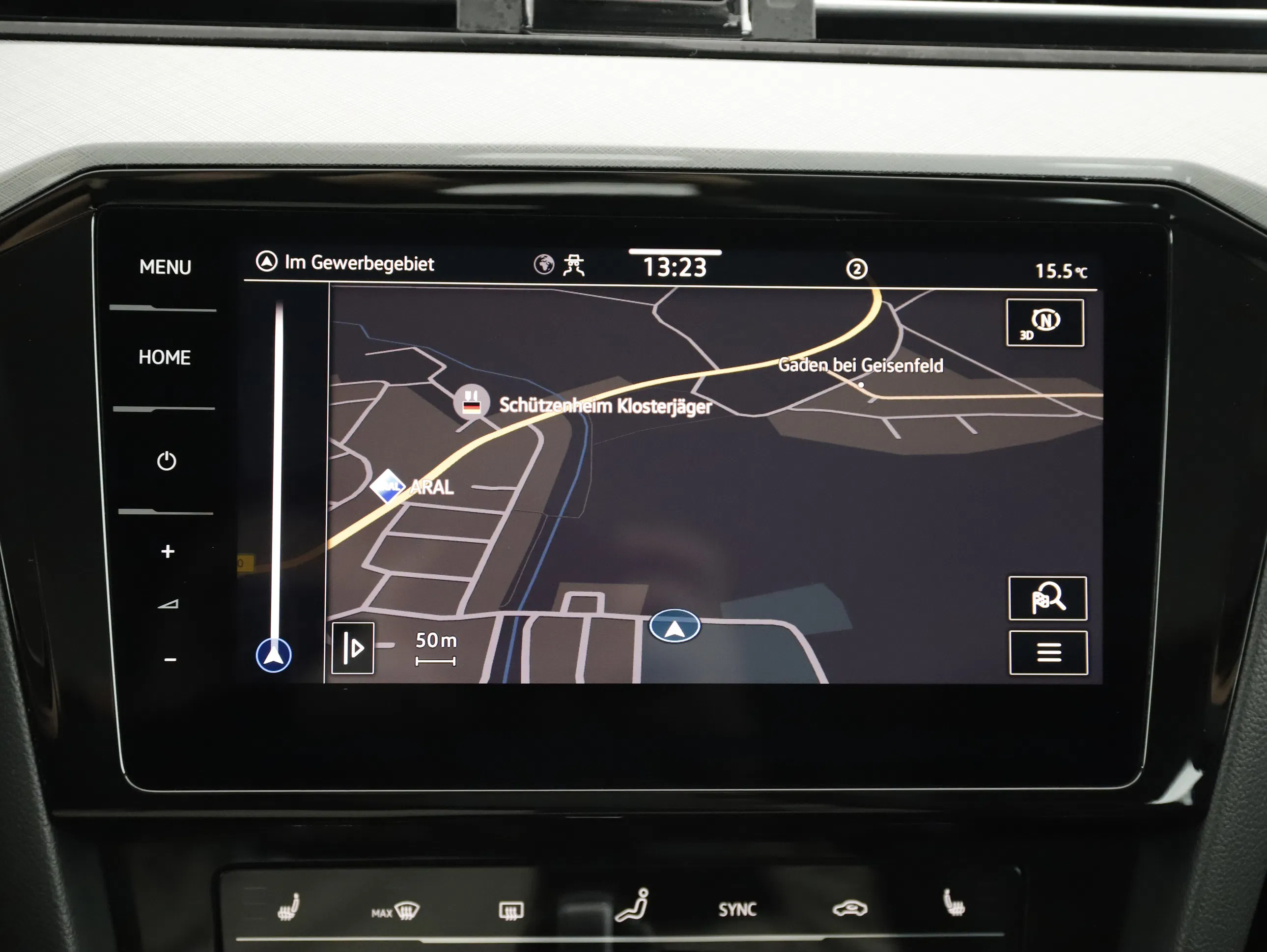 VW Passat Variant 2.0 TDI BMT Business | Bild 21 von 29