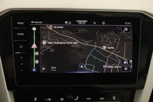 VW Passat Variant 2.0 TDI BMT Elegance | Thumbnail 15 von 25