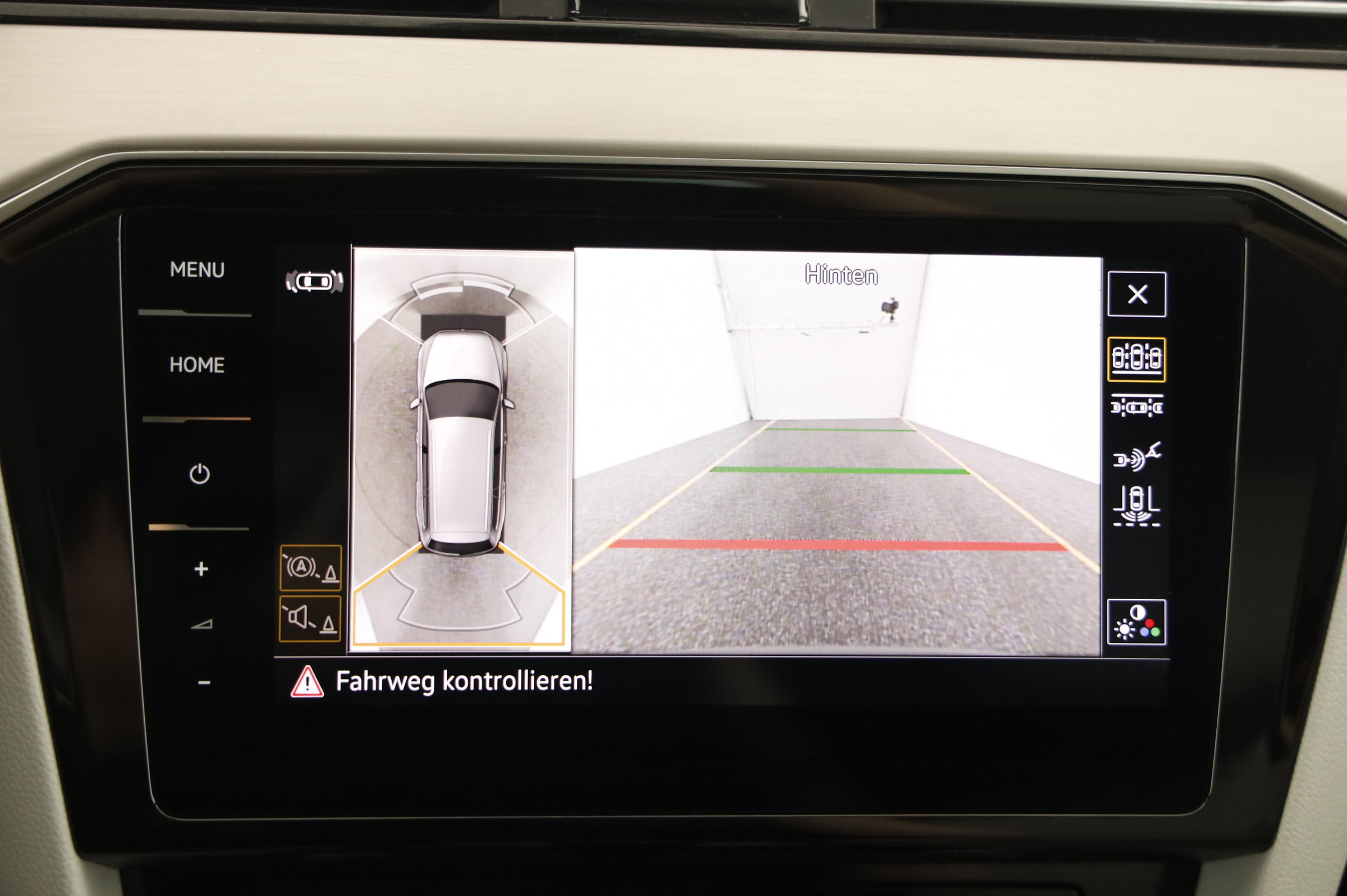 VW Passat Variant 2.0 TDI BMT Elegance | Bild 16 von 25