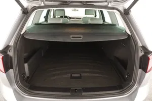 VW Passat Variant 2.0 TDI BMT Elegance | Thumbnail 20 von 25
