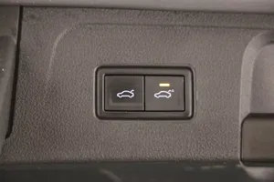 VW Passat Variant 2.0 TDI BMT Elegance | Thumbnail 21 von 25