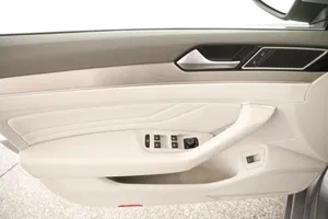 VW Passat Variant 2.0 TDI BMT Elegance | Thumbnail 5 von 25
