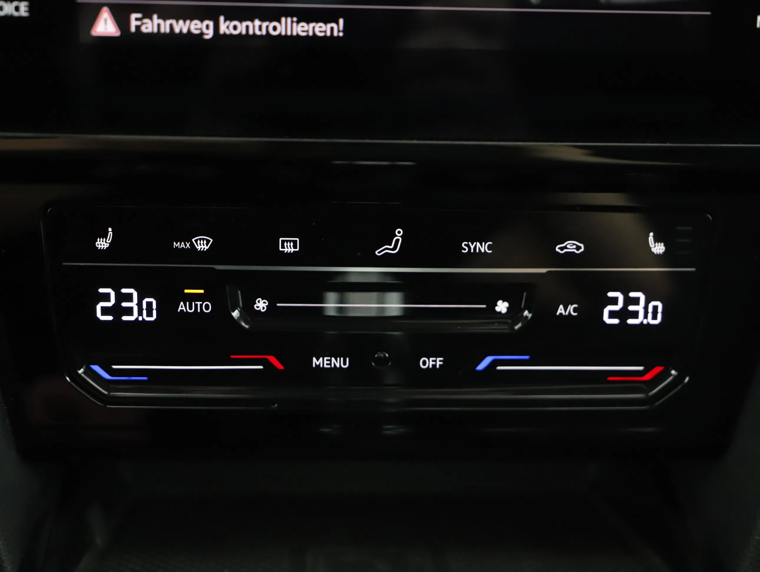 VW Passat Variant 1.4 TSI GTE | Bild 11 von 22