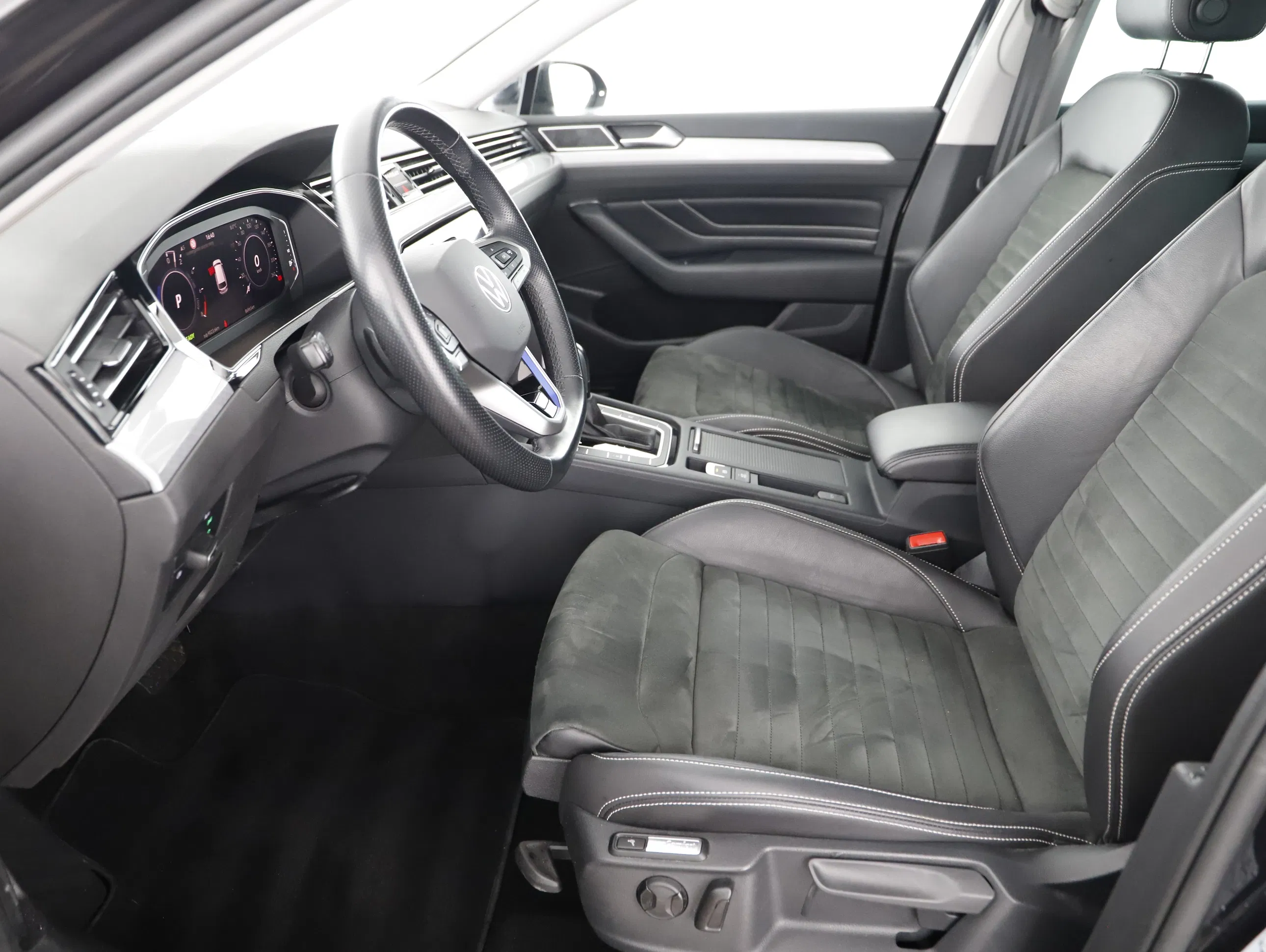 VW Passat Variant 1.4 TSI GTE | Bild 2 von 25