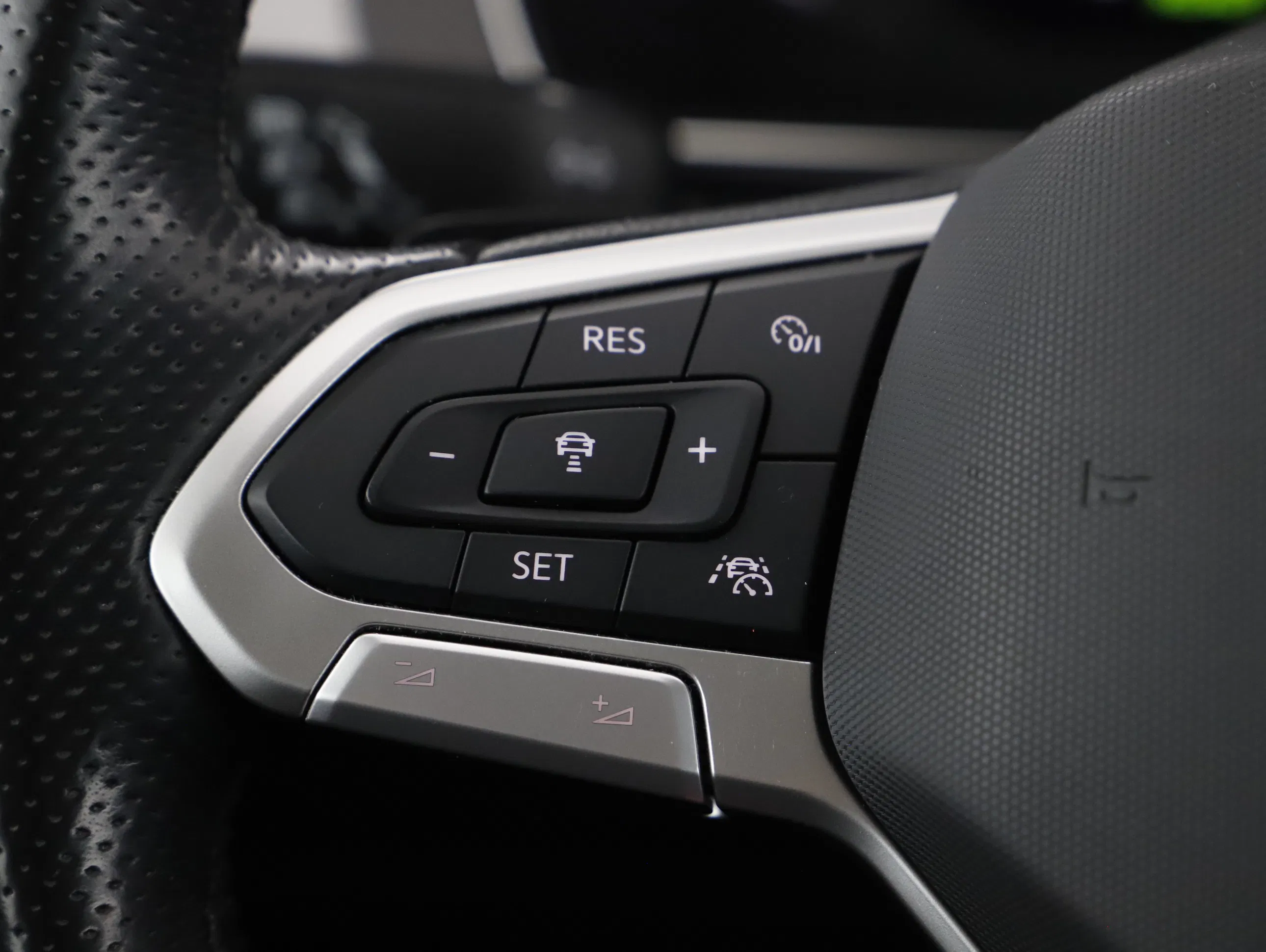 VW Passat Variant 1.4 TSI GTE | Bild 12 von 25