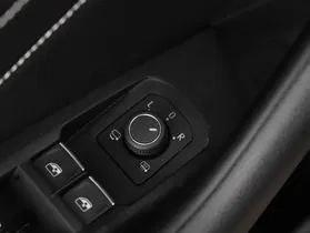 VW Passat Variant 1.4 TSI GTE | Thumbnail 16 von 25