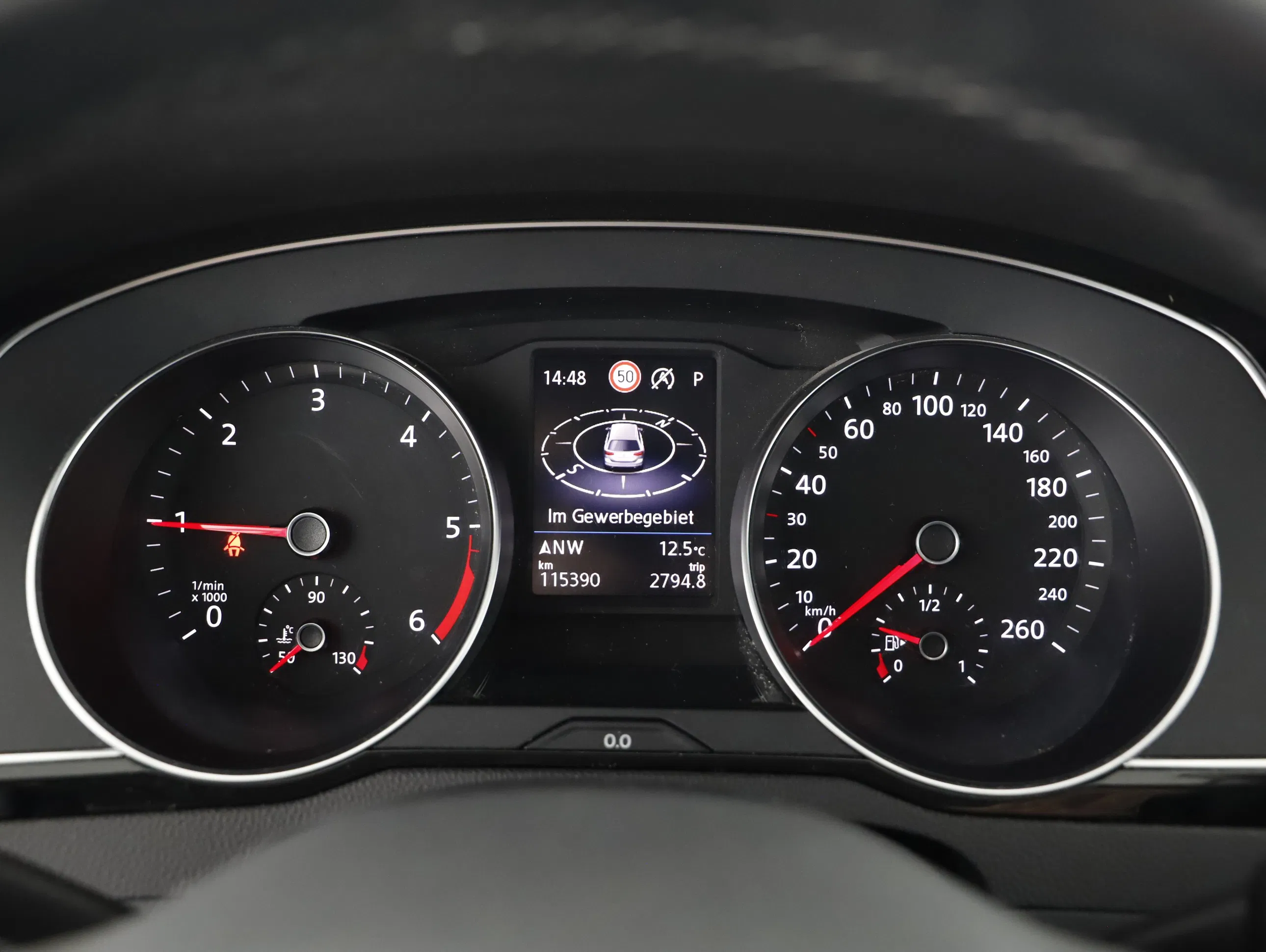 VW Passat Variant 2.0 TDI 4Motion BMT Business | Bild 12 von 23