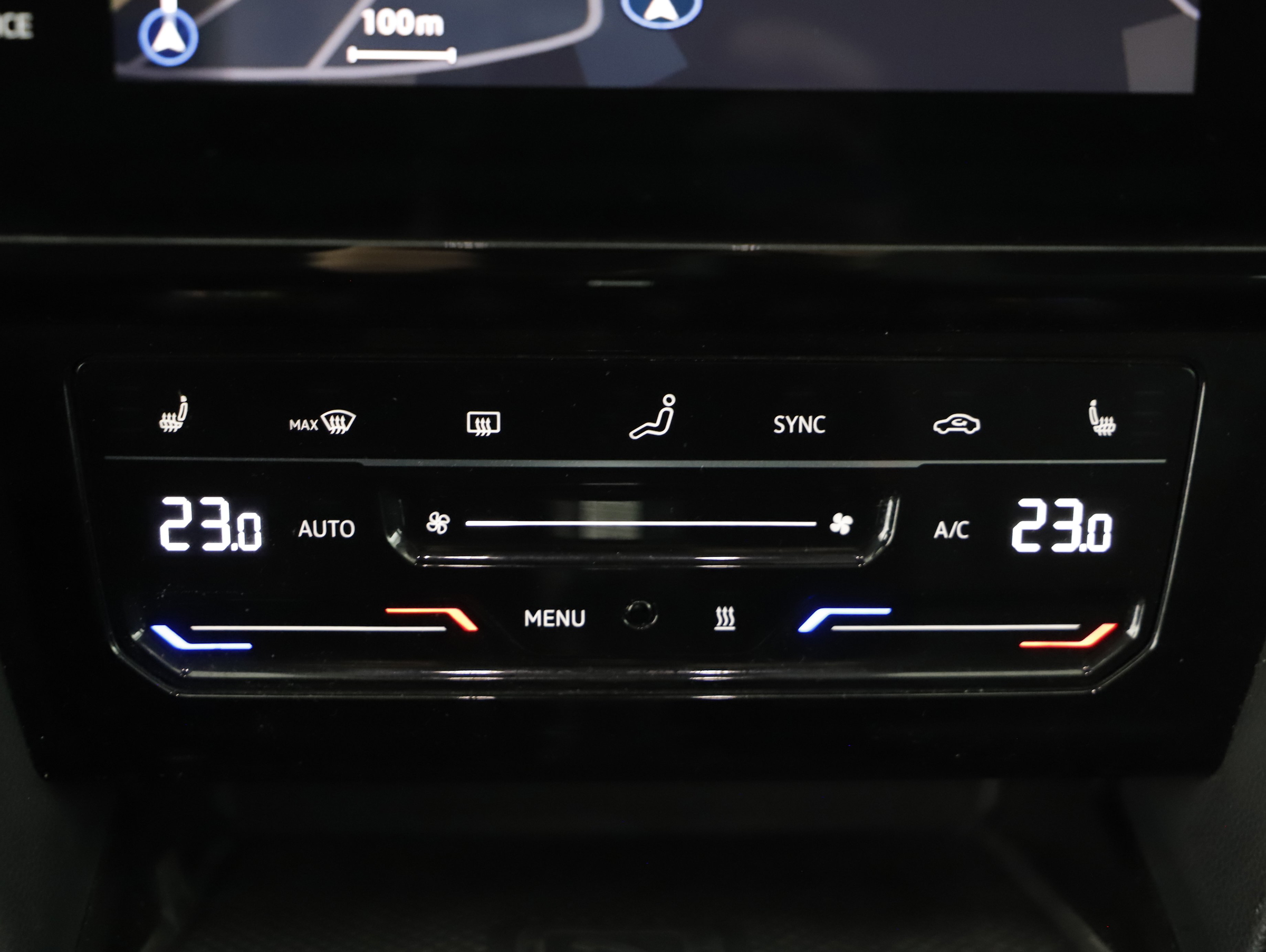 VW Passat Variant 2.0 TDI 4Motion BMT Business | Bild 14 von 23