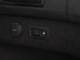 VW Passat Variant 2.0 TDI 4Motion BMT Business | Thumbnail 22 von 23