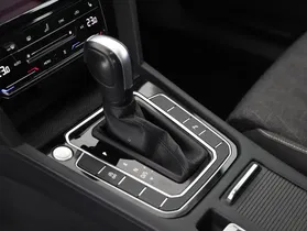 VW Passat Variant 2.0 TDI 4Motion BMT Business | Thumbnail 13 von 23