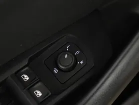 VW Passat Variant 2.0 TDI 4Motion BMT Business | Thumbnail 7 von 23