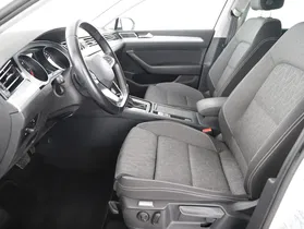 VW Passat Variant 2.0 TDI Bus. DSG | Thumbnail 6 von 21