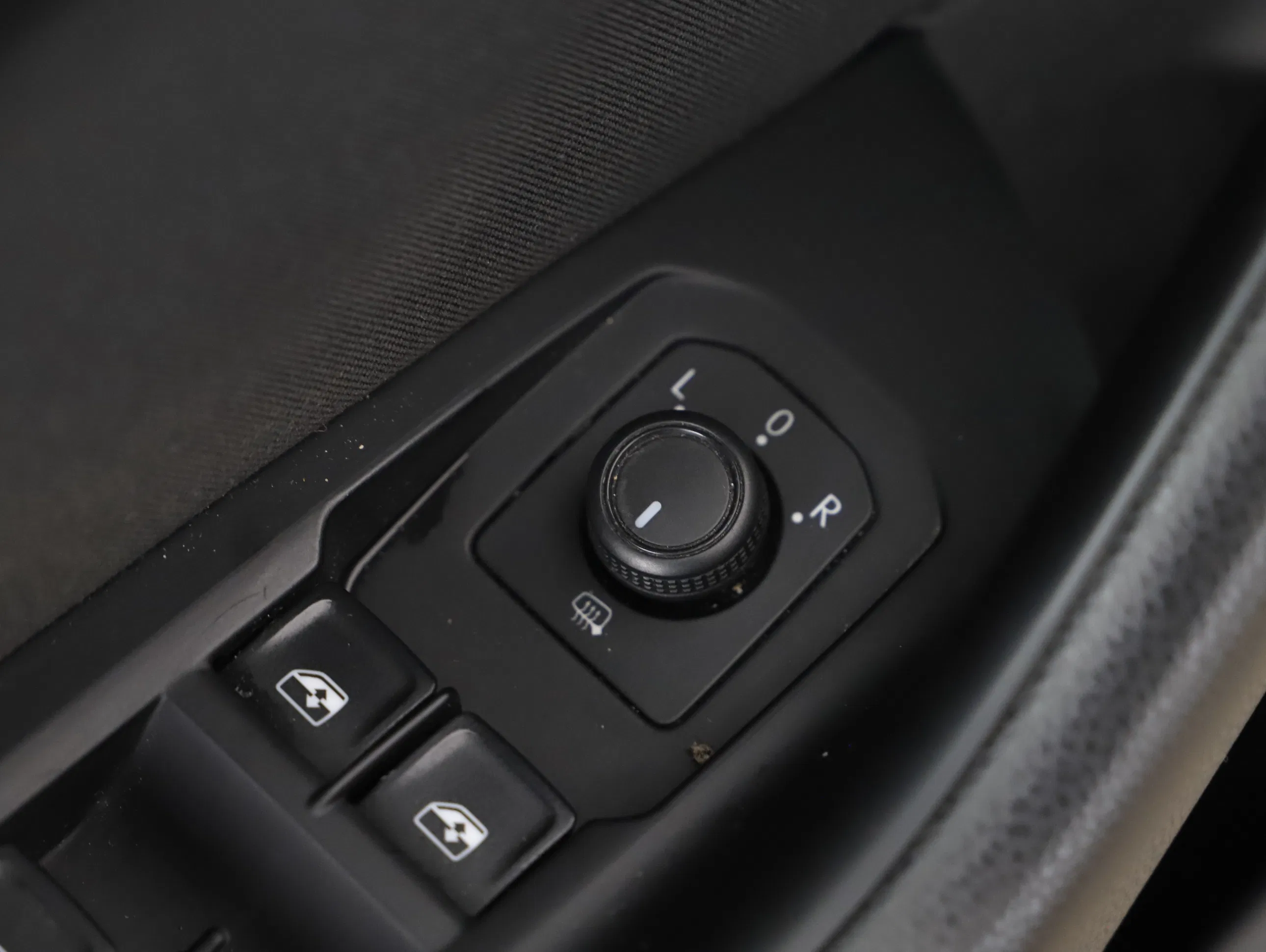 VW Passat Variant 2.0 TDI Bus. DSG | Bild 5 von 21