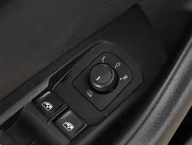 VW Passat Variant 2.0 TDI Bus. DSG | Thumbnail 5 von 21