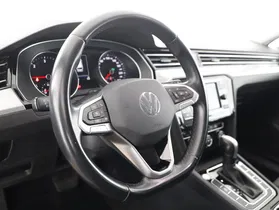 VW Passat Variant 2.0 TDI Bus. DSG | Thumbnail 8 von 21