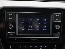 VW Passat Variant 2.0 TDI Bus. DSG | Thumbnail 14 von 21