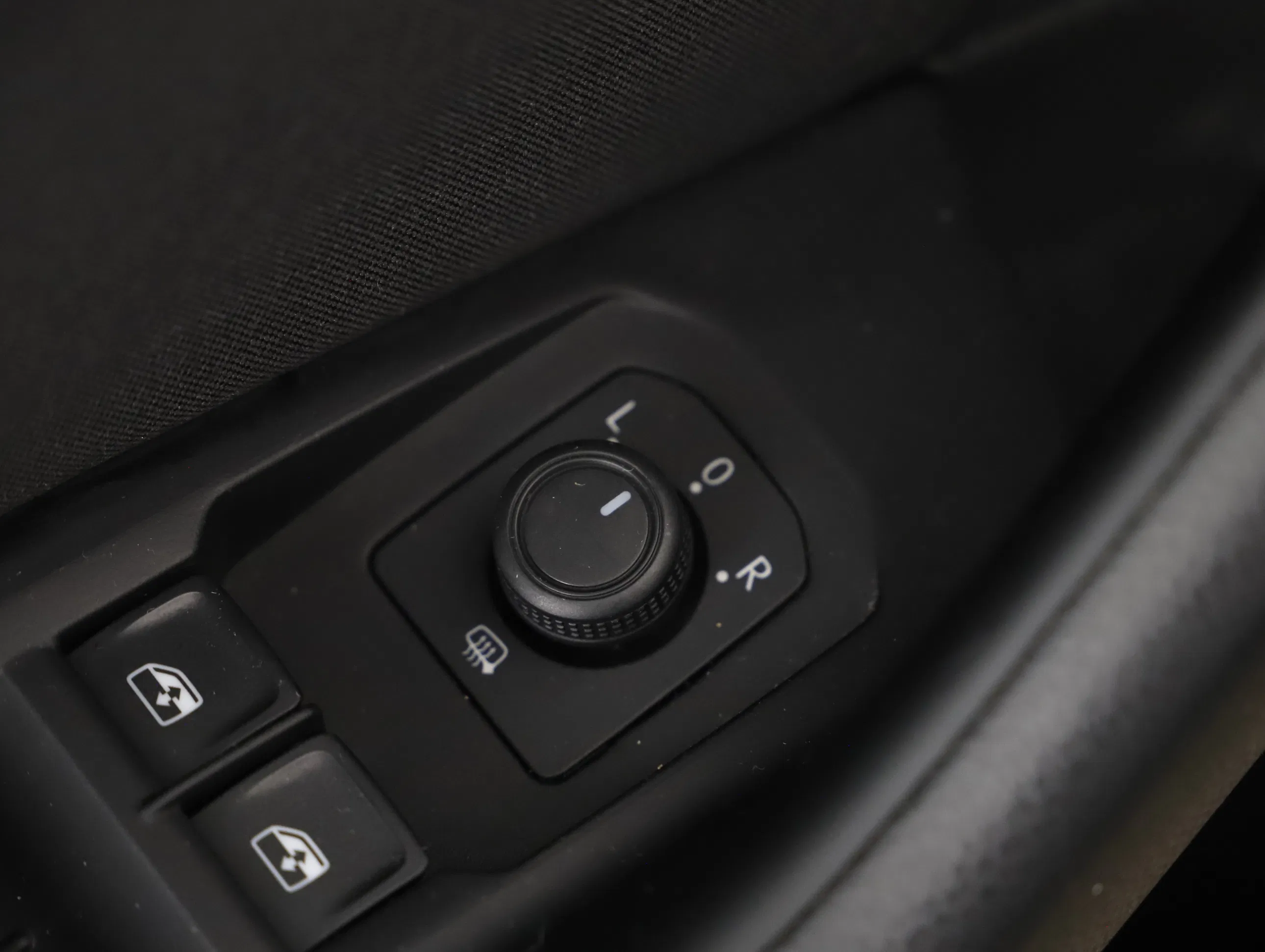 VW Passat Variant 2.0 TDI Bus. DSG | Bild 5 von 21