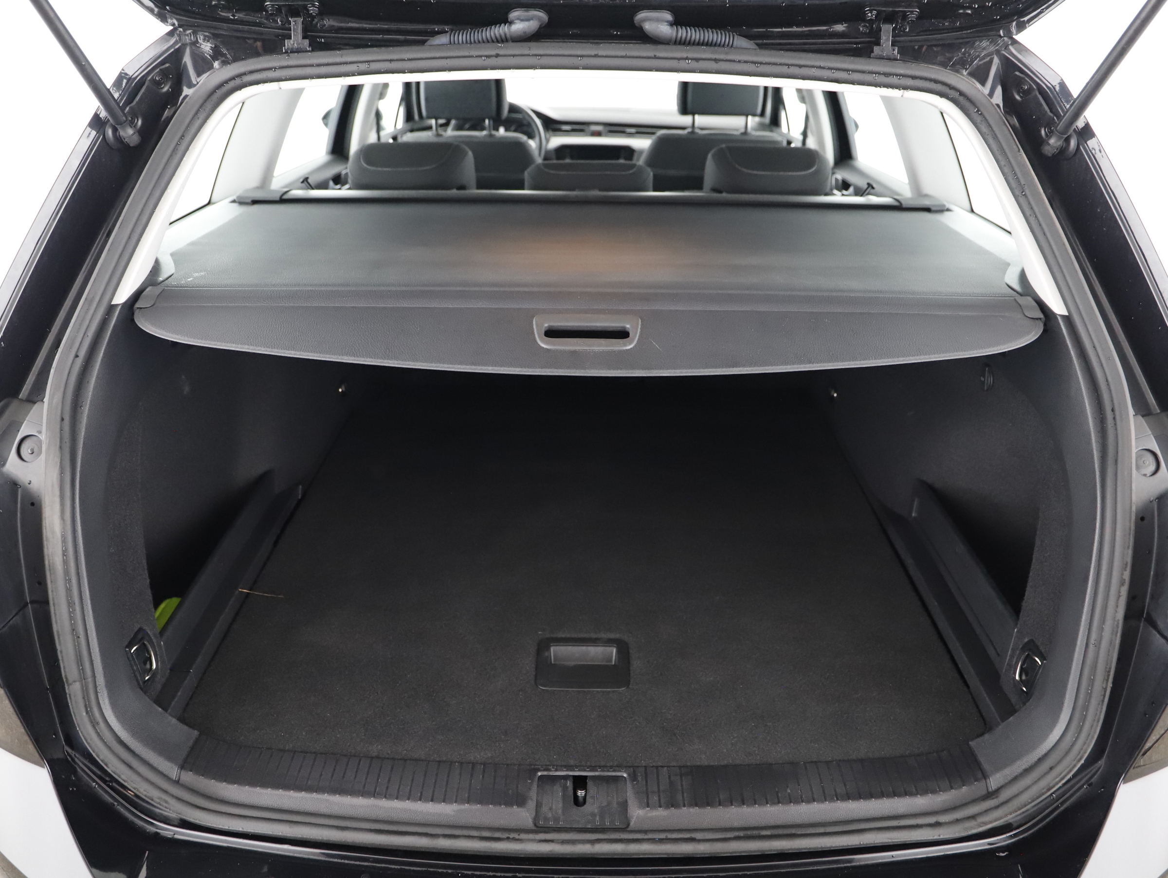 VW Passat Variant 2.0 TDI Bus. DSG | Bild 19 von 21