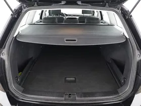 VW Passat Variant 2.0 TDI Bus. DSG | Thumbnail 19 von 21