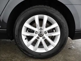 VW Passat Variant 2.0 TDI Bus. DSG | Thumbnail 21 von 21