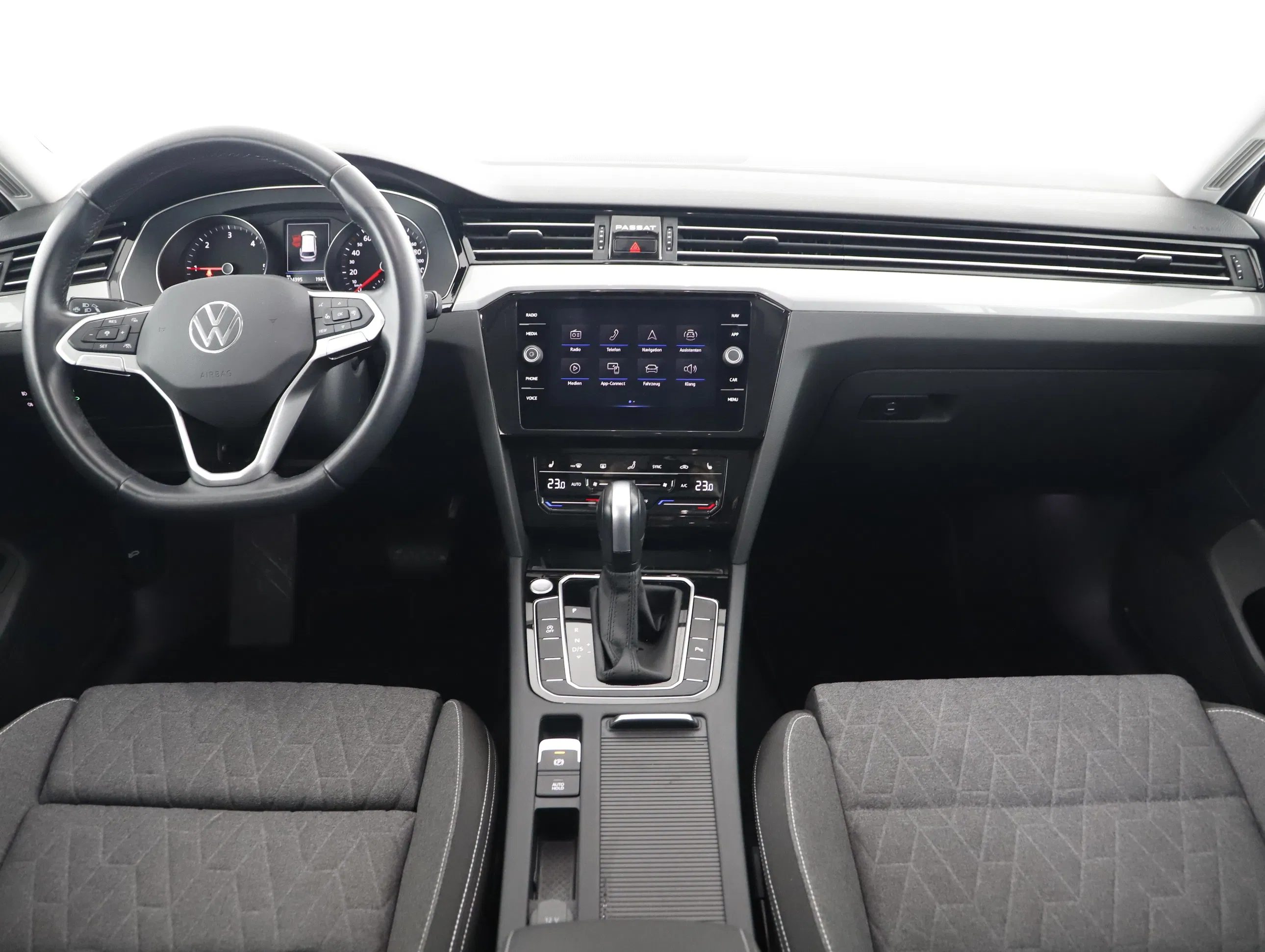 VW Passat Variant 2.0 TDI Bus. DSG | Bild 12 von 21