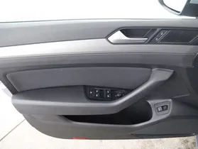 VW Passat Variant 1.5 TSI BMT | Thumbnail 6 von 21