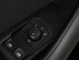 VW Passat Variant 1.5 TSI BMT | Thumbnail 7 von 21