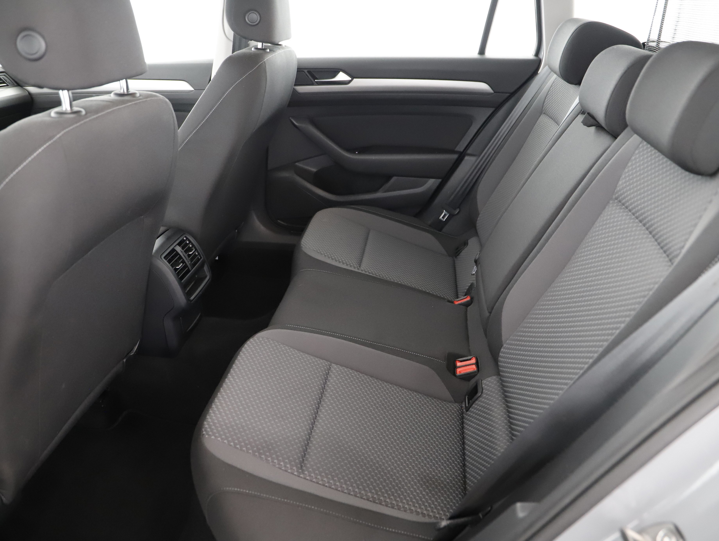 VW Passat Variant 1.5 TSI BMT | Bild 14 von 21