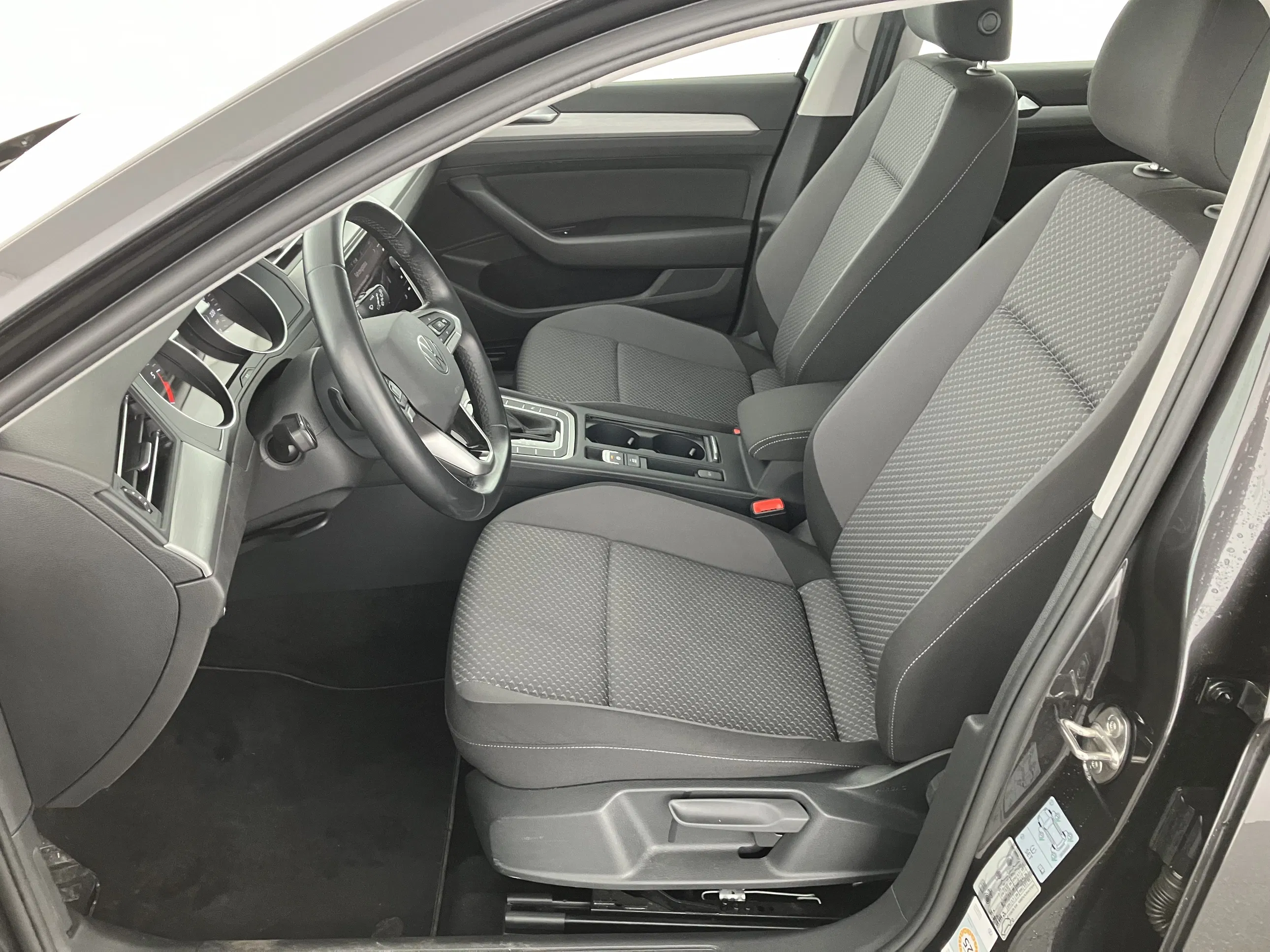 VW Passat Variant 2.0 TDI BMT | Bild 14 von 31