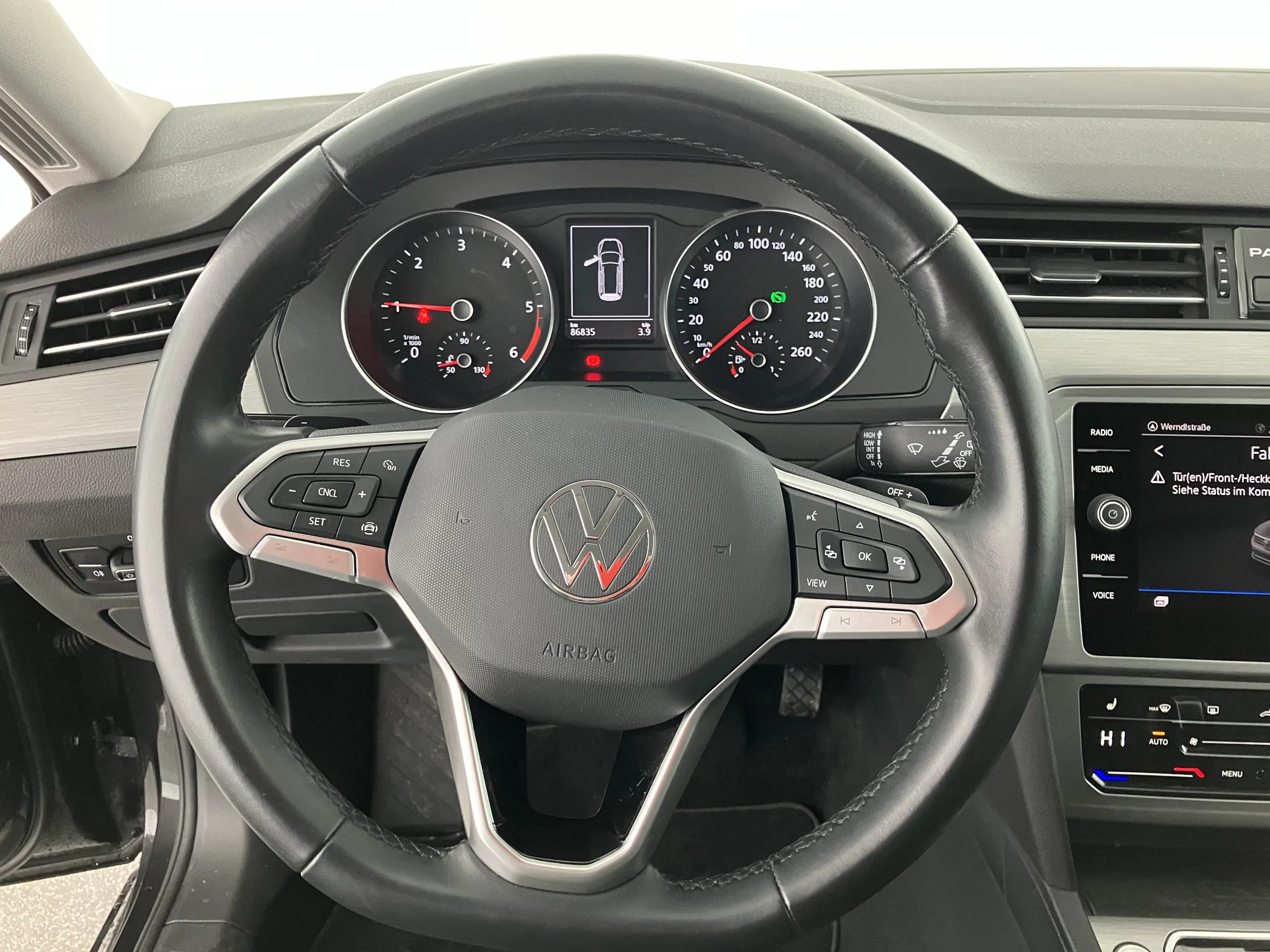 VW Passat Variant 2.0 TDI BMT | Bild 15 von 31