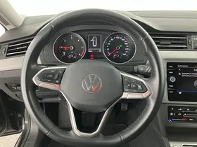 VW Passat Variant 2.0 TDI BMT | Thumbnail 15 von 31