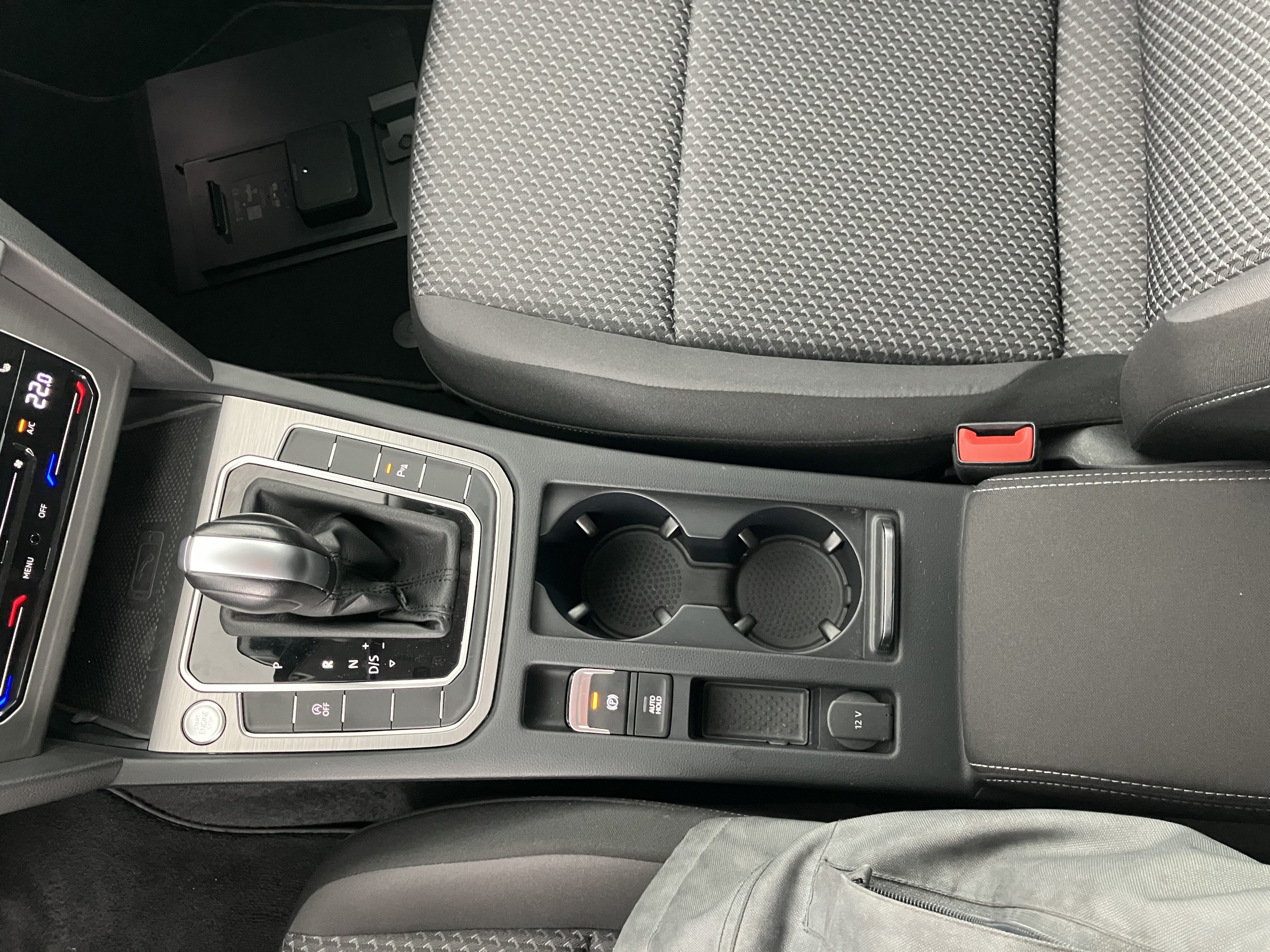 VW Passat Variant 2.0 TDI BMT | Bild 19 von 31