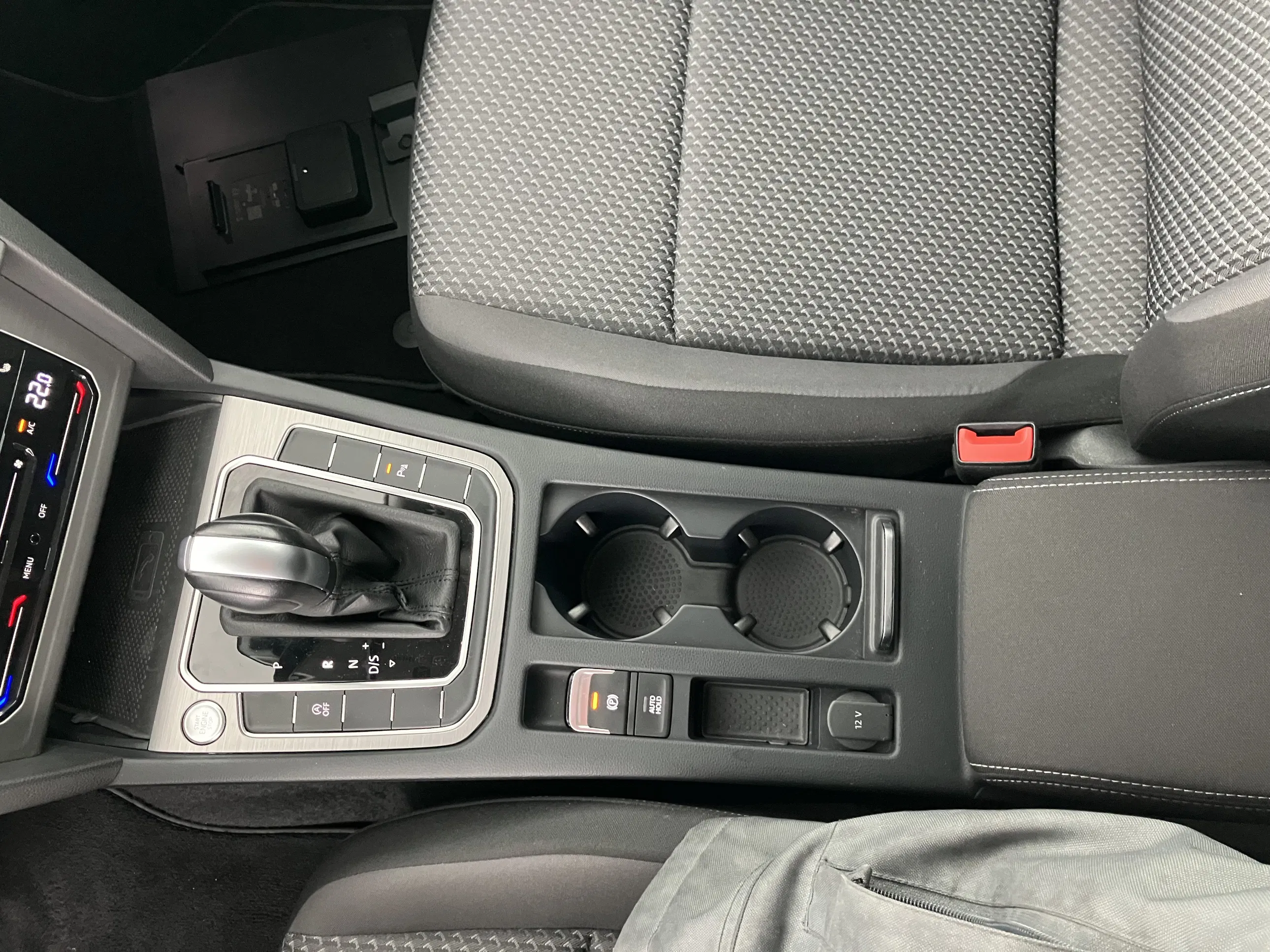 VW Passat Variant 2.0 TDI BMT | Bild 19 von 31