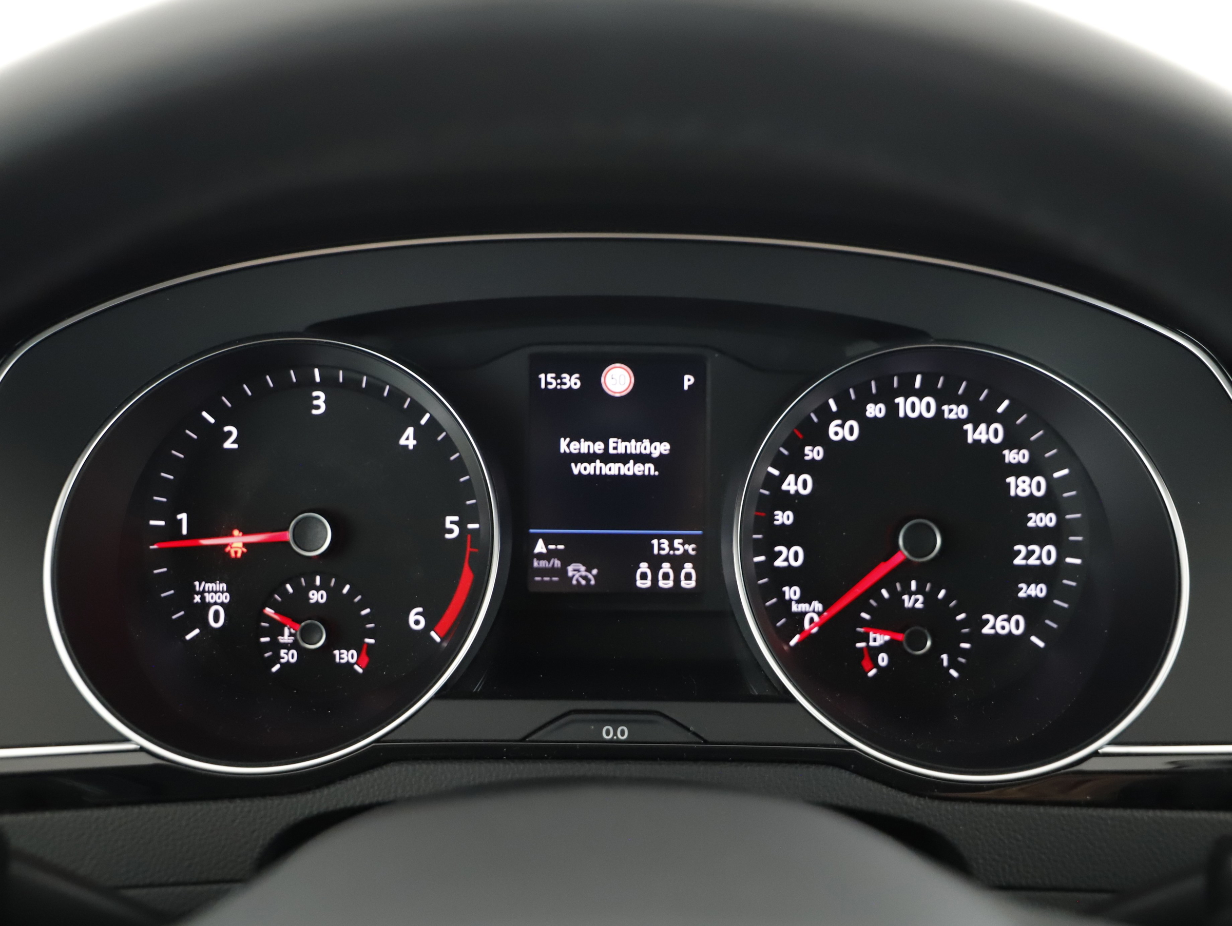 VW Passat Variant 2.0 TDI BMT Business | Bild 11 von 21
