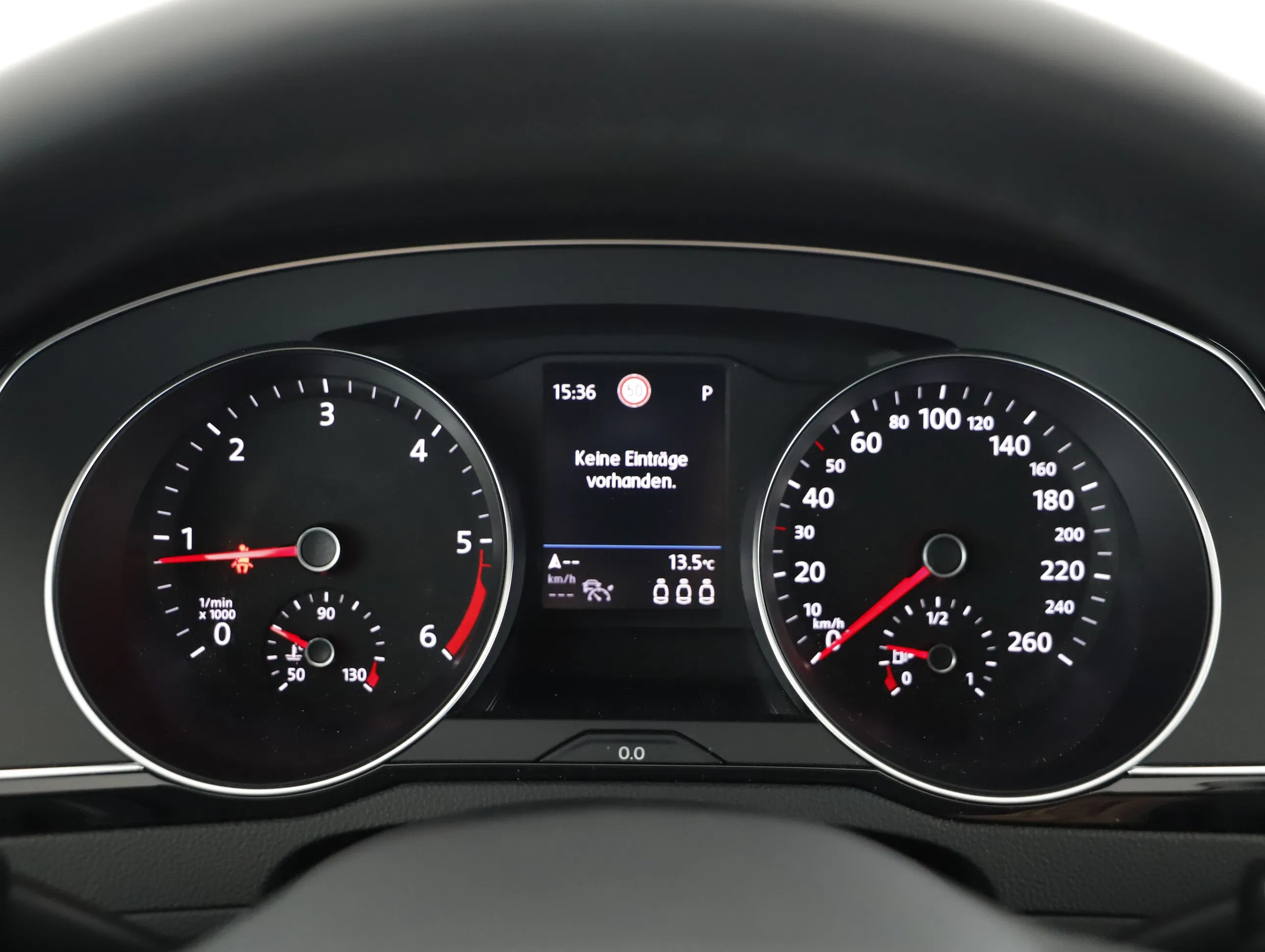 VW Passat Variant 2.0 TDI BMT Business | Bild 11 von 21
