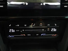 VW Passat Variant 2.0 TDI BMT Business | Thumbnail 12 von 21