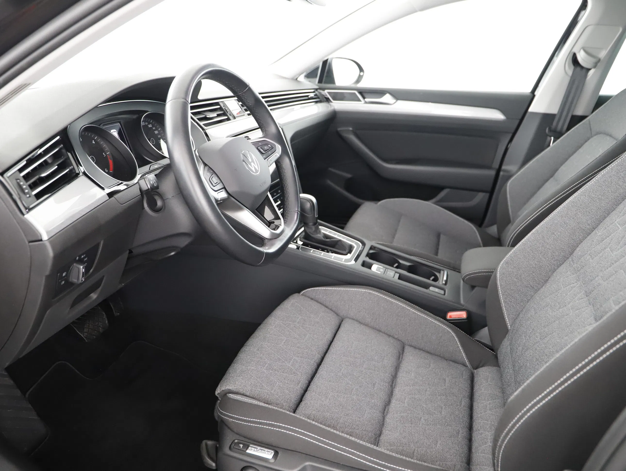 VW Passat Variant 2.0 TDI BMT Business | Bild 5 von 21