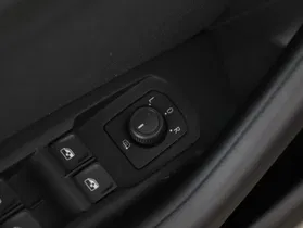 VW Passat Variant 2.0 TDI BMT Business | Thumbnail 7 von 21