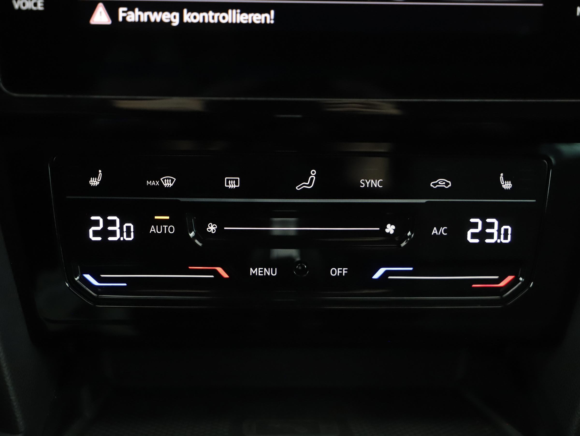 VW Passat Variant 2.0 TDI | Bild 13 von 21