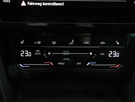 VW Passat Variant 2.0 TDI | Thumbnail 13 von 21