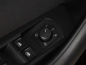 VW Passat Variant 2.0 TDI | Thumbnail 5 von 21