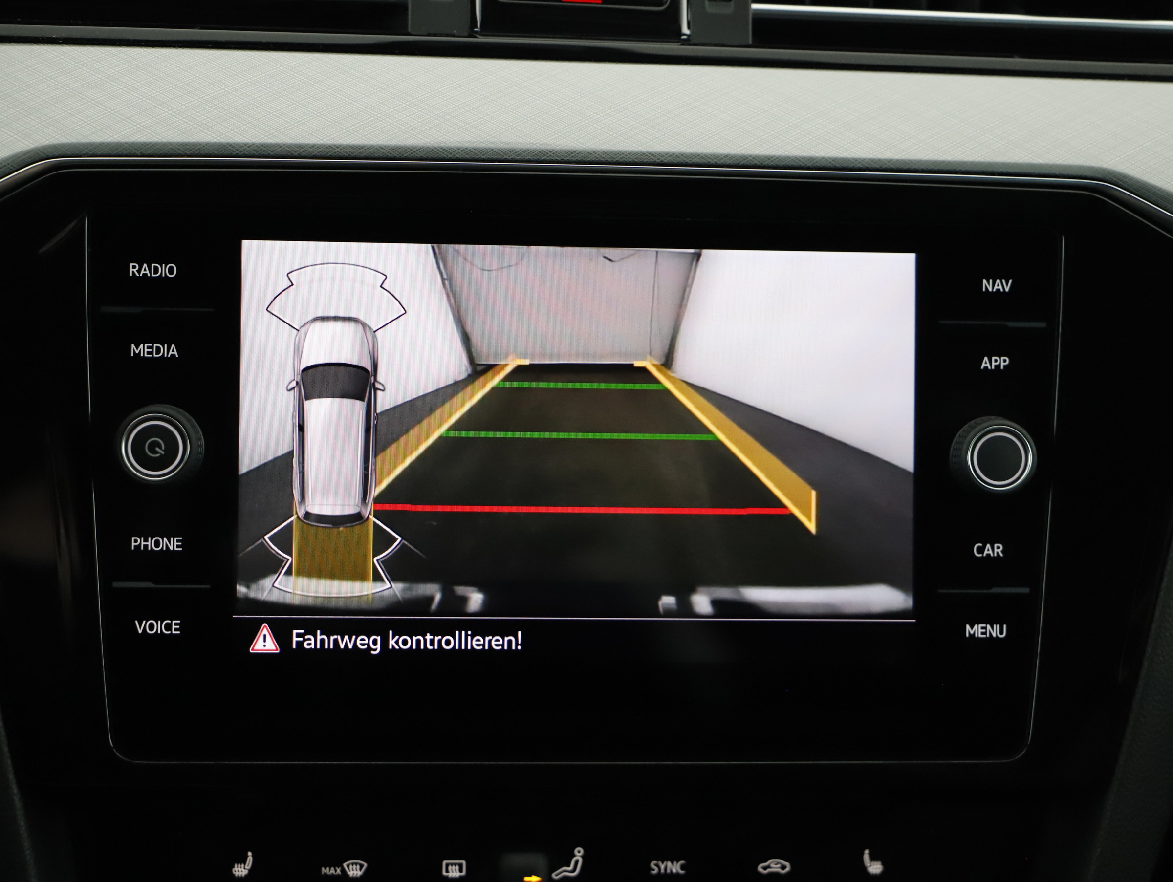 VW Passat Variant 2.0 TDI | Bild 17 von 21